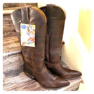 Old Gringo boots..NWT 8.5